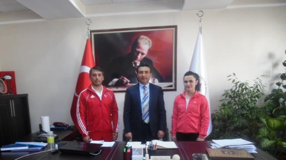 ŞAMPİYONLARDAN İLÇEMİZE ZİYARET