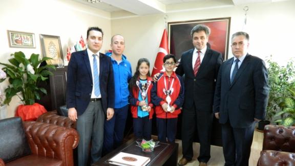 Kuvay-i Milliye Ortaokulu Hentbol Ankara Birincileri İle Makam Ziyaretinde