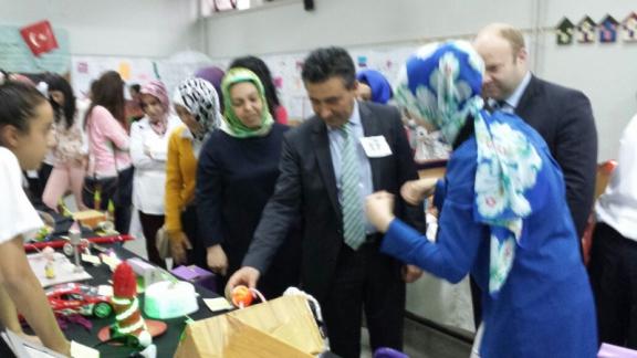 İlçe Milli Eğitim Müdürümüz Sayın Rahmi GÜNEY Batuhan Ortaokulunda 4006 Bilim Fuarı Açılışını Gerçekleştirdi