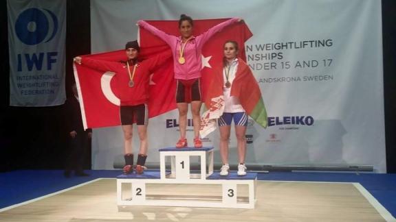 İlçemizin Yunus Emre Mesleki ve Teknik Anadolu Lisesi Öğrencisi Gamze Karakol Avrupa Şampiyonu