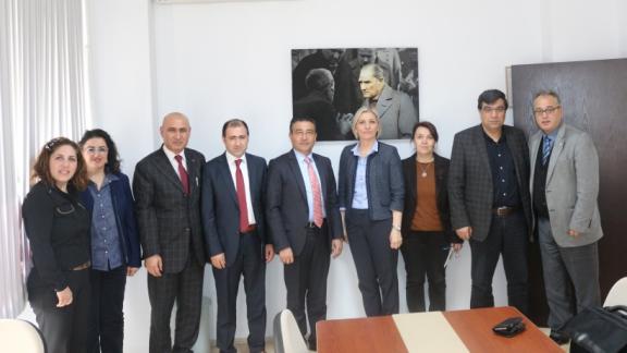 Mamak İlçe Milli Eğitim Müdürlüğü ve Ankara Üniversitesi Eğitim Bilimleri Fakültesi Arasında Yönetici Eğitimi Proje Toplantısı Yapıldı