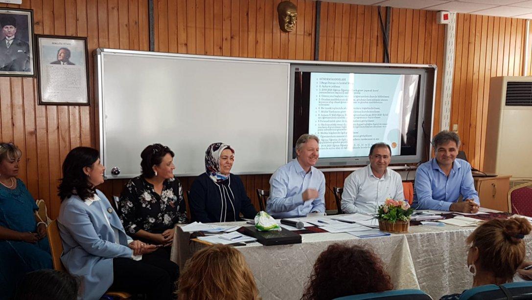 İlçe Milli Eğitim Müdürümüz Sayın Mustafa ÖZEL, Sene Başı Öğretmenler Kurulu Toplantısına Katıldı