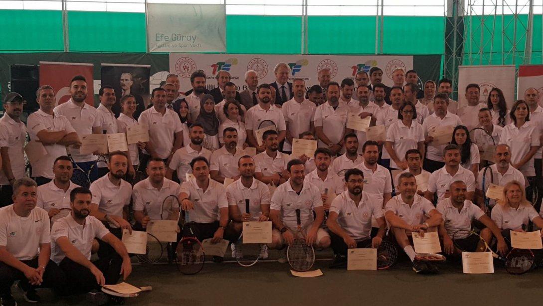 MEB Mesleki ve Teknik Eğitim Genel Müdürlüğü ve Türkiye Tenis Federasyonu İşbirliğinde Tenis Antrenörlüğü Sertifika Töreni  Mamak ' ta Gerçekleşti