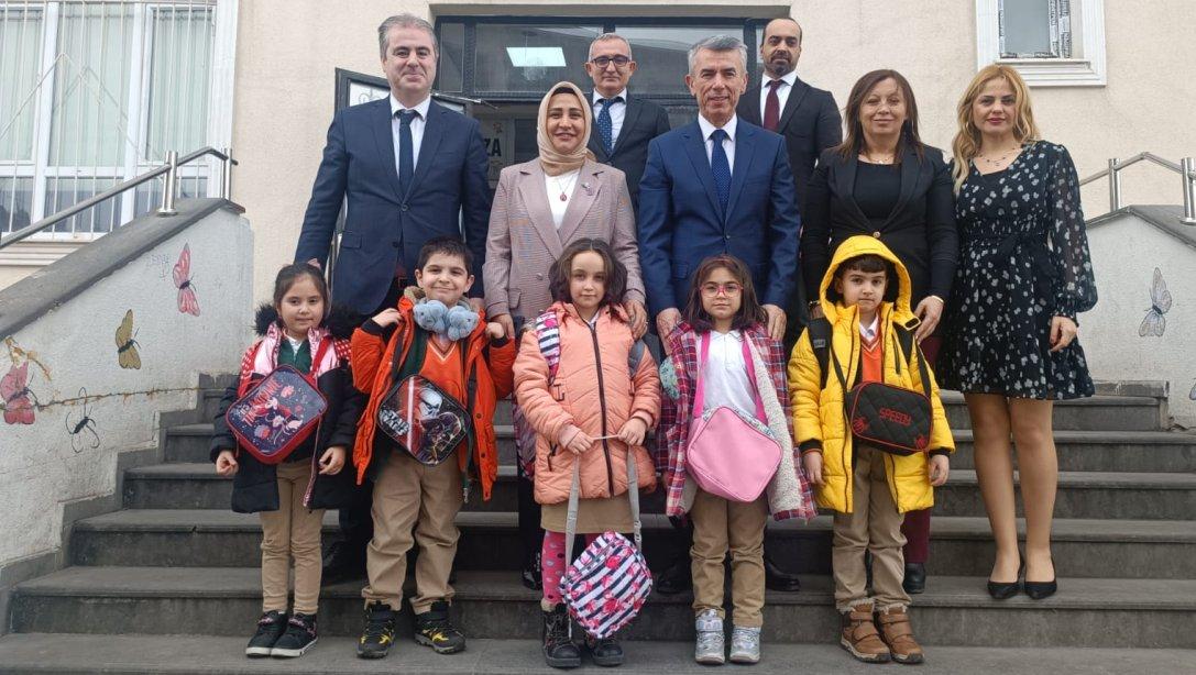 Kaymakamımız Sayın Ali Sırmalı, İlçemiz Şehit Arif Yüksekkaya İlkokulu ile Atlıoğlu Ortaokulunu Ziyaret Etti