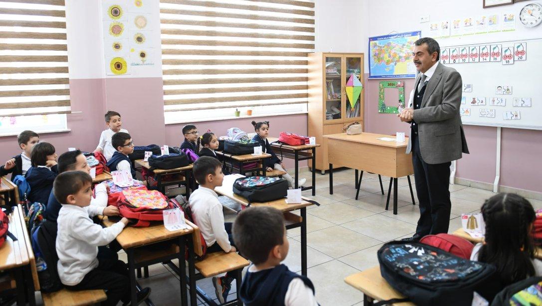 Millî Eğitim Bakanımız Sayın Yusuf Tekin, İlçemiz Ergenekon İlkokulunu Ziyaret Etti