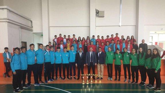 Mamak Kaymakamı Ziya POLAT ve İlçe Milli Eğitim Müdürü Rahmi GÜNEYin  Şehit Ali Alıtkan Spor Lisesi Ziyareti