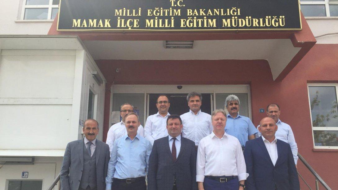 Çankaya İlçe Milli Eğitim Müdürü Yaşar TÜRK ve Ekibi İlçe Milli Eğitim Müdürümüz Mustafa ÖZEL' i  Ziyaret Etti