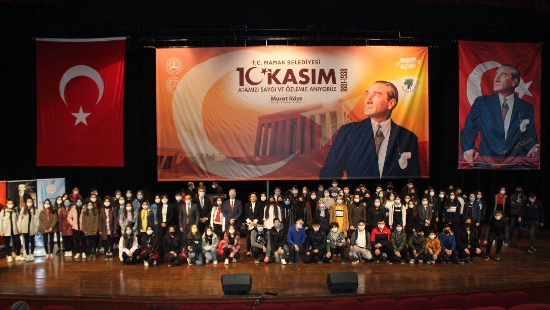 10 Kasım Atatürk'ü Anma Programı Prof. Dr. Necmettin Erbakan Kongre Merkezinde gerçekleştirildi.
