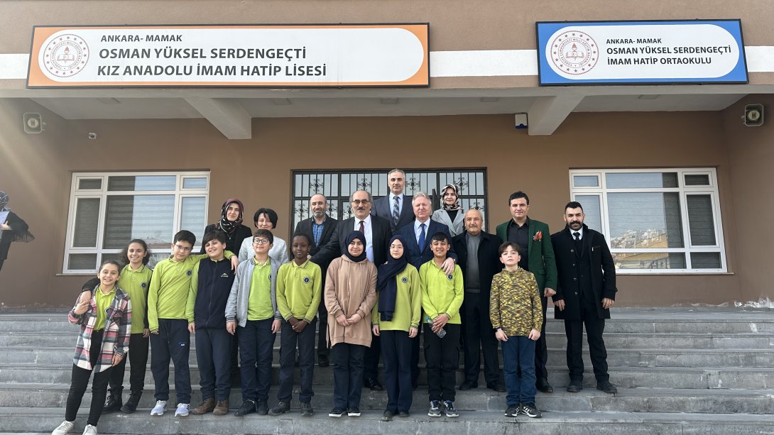 Din Öğretimi Genel Müdürümüz Osman Yüksel Serdengeçti İmam Hatip Ortaokulumuzu ziyaret etti.