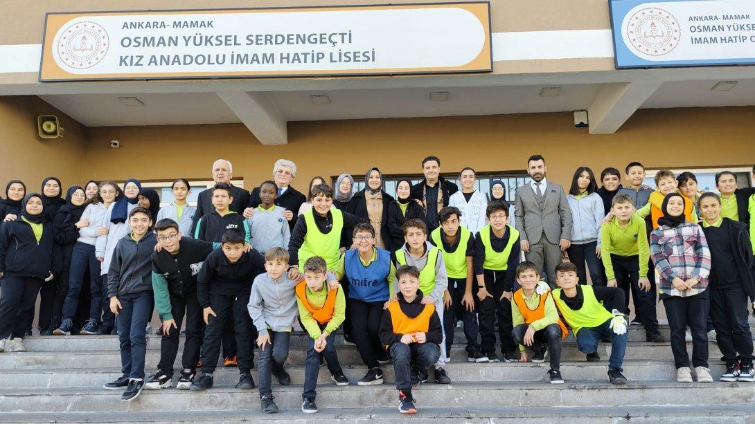 İlçe Millî Eğitim Müdürümüz Sayın Elif Özbek, Osman Yüksel Serdengeçti Kız Anadolu İmam Hatip Lisesini Ziyaret Etti