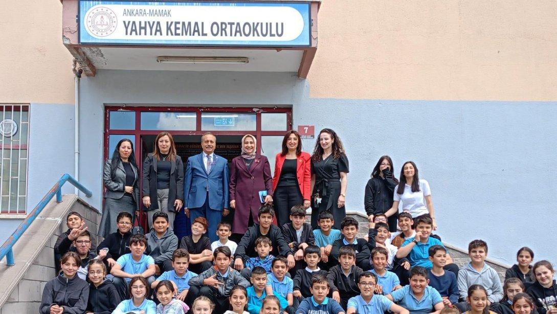 İlçe Millî Eğitim Müdürümüz Sayın Elif ÖZBEK, Yahya Kemal Ortaokulunda düzenlenen 