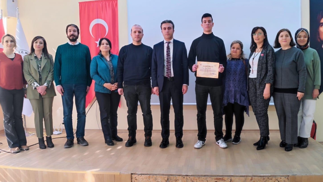 Geleneksel Liseler Arası ''Çanakkale Şehitlerine'' Şiirini Güzel Okuma Yarışması