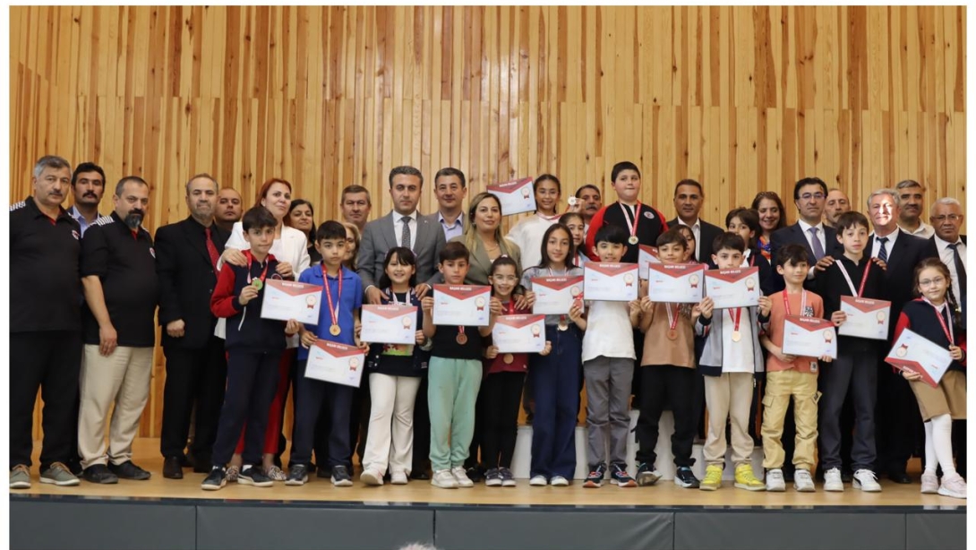 Okullar Arası Satranç Turnuvası