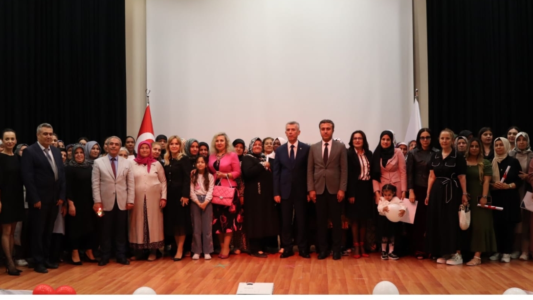 Okuma Yazma Kursları Sene Sonu Belge Töreni